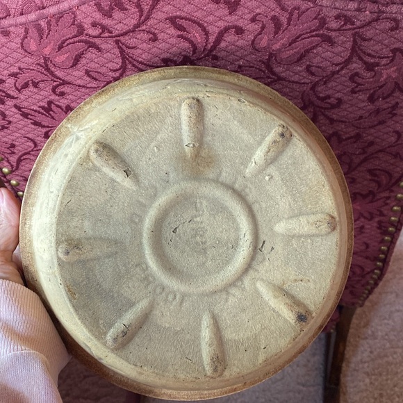 Circa 1900 Stoneware Albany Glaze Interior - Picture 3 of 5